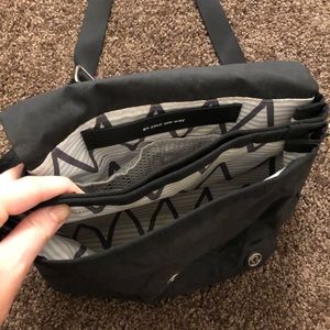 Lulu Lemon side bag